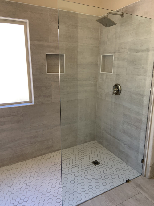 Walk-in Shower WALK IN SHOWER